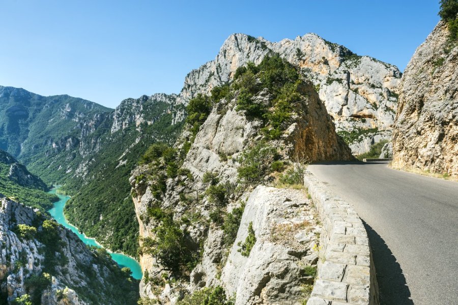 S'évader lors d'un voyage à moto en région PACA