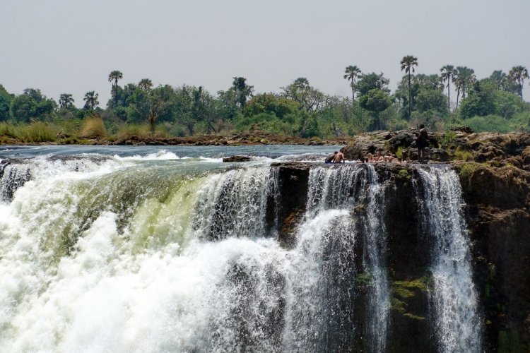 La piscine du diable des Chutes Victoria - © Angela N Perryman - shutterstock.com