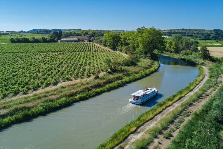 Balade sur le canal du Midi - © JaySi - Shutterstock.com