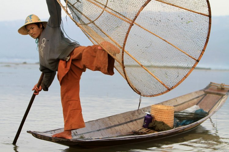 Pêcheur du lac Inle - © Stéphan Szeremeta