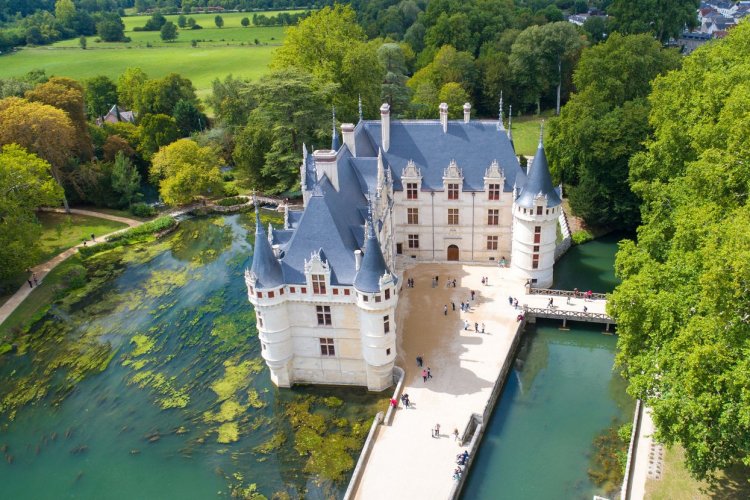 Le château d'Azay-le-Rideau - © altitudedrone - stock.adobe.com.jpeg