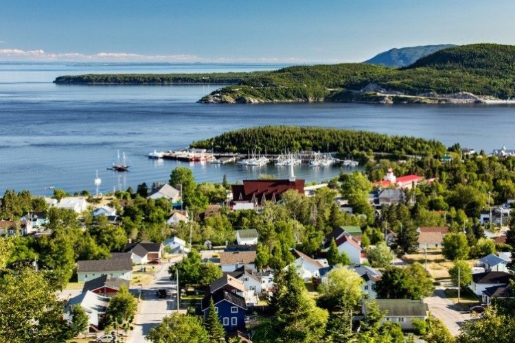 Route 138 (Route des baleines - vue sur Tadoussac) - © Istock