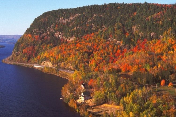 Route 155 - Rivière Saint-Maurice - © Tourisme Mauricie - Sébastien Larose