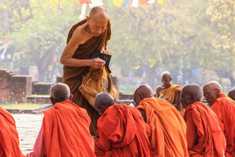Lumbini - © Tanya Hendel - stock.adobe.com