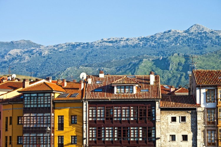 Llanes - © Peeter Viisimaa - iStockphoto