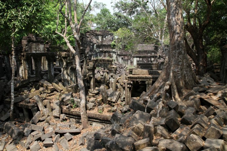 Les vestiges du temple de Beng Mealea, Cambodge - © Stéphan Szeremeta