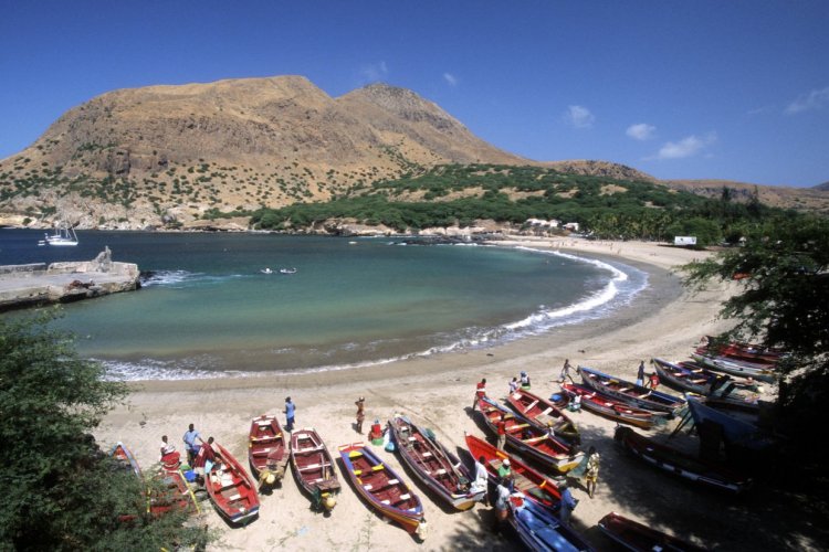 La plage de Tarrafal, île de Santiago - © Nicolas Rung - Author's Image _ GraphicObsession