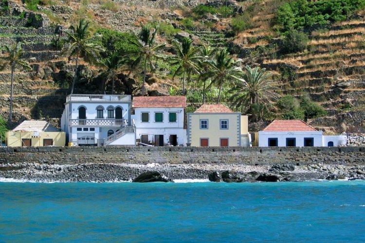 L'île de Brava - © daguymagery