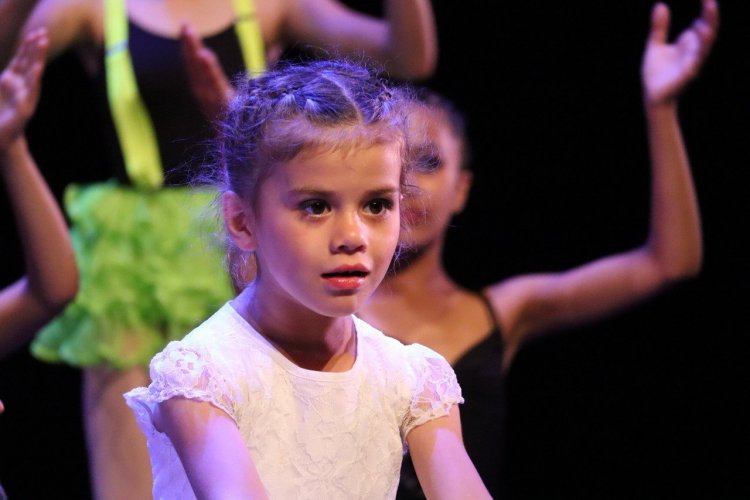 Gala Studio Attitude la Chaudronnerie La Ciotat - © Laurent BOSCHERO
