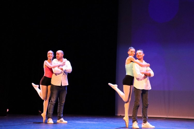 Gala Studio Attitude la Chaudronnerie La Ciotat - © Laurent BOSCHERO