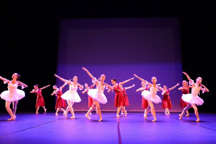 Gala Studio Attitude la Chaudronnerie La Ciotat - © Laurent BOSCHERO