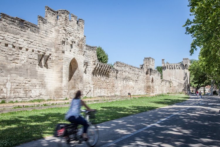 Les remparts d'Avignon - © Empreinte d'Ailleurs
