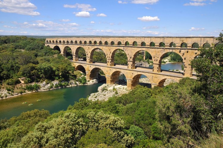 Le pont du Gard - © thibhou - stock.adobe.com