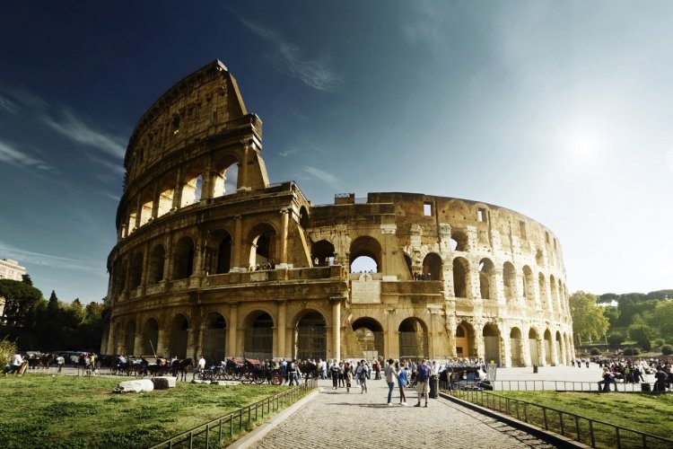 Le Colisée - © lakovKalinin - iStockphoto
