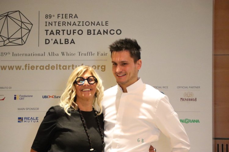 Présidente de la foire de la truffe blanche et le Chef Gabriele Boffa - © Laurent BOSCHERO
