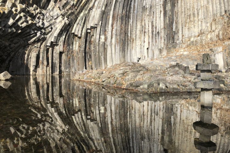 Genbudo Cave - © Elena E.M