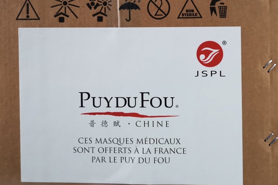 Coronavirus : le Puy du Fou offre 500 000 masques aux hôpitaux français !