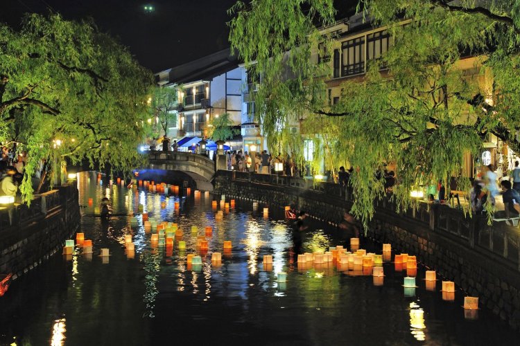 Festival des Lanternes à Kinosaki - © Toyooka City
