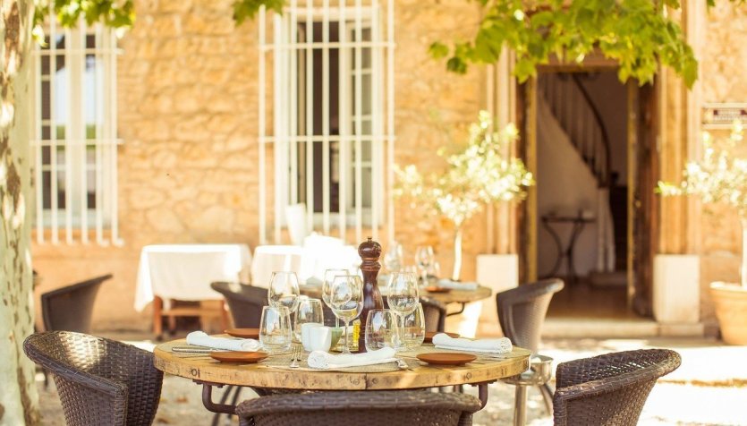 - © La Bastide des Magnans