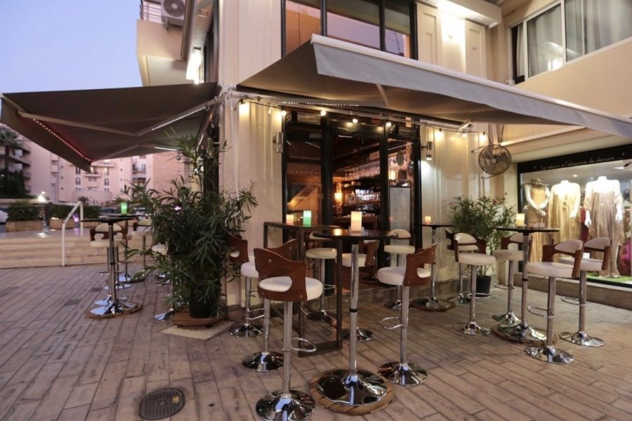 Vue Terrasse Vintage Bar