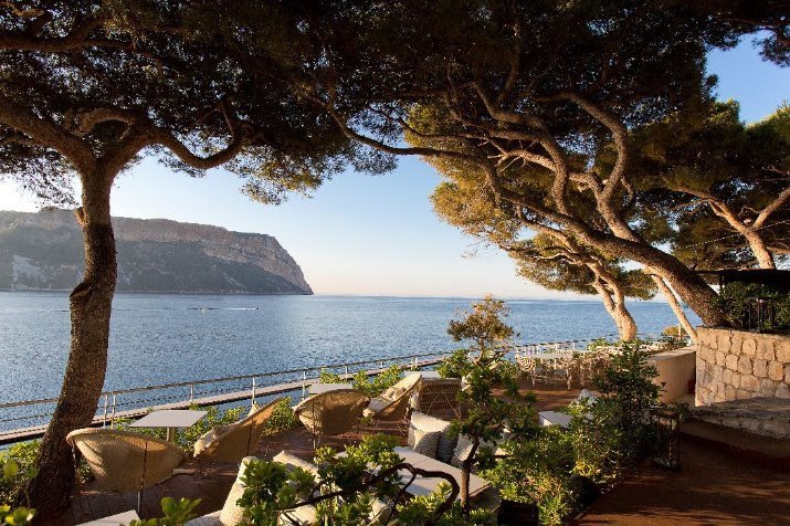 Le Loup Bar - © Les Roches Blanches Cassis