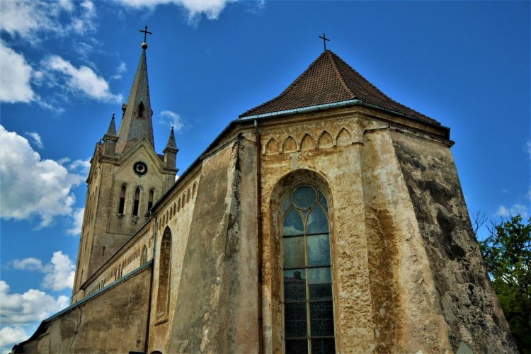 Lettonie Cathedrale Cesis - © RTA EAST WEST