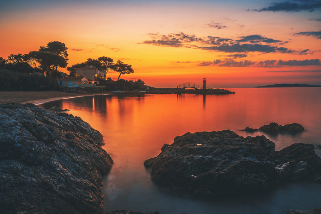 Lever de soleil sur la plage des Cigales, Port-Grimaud