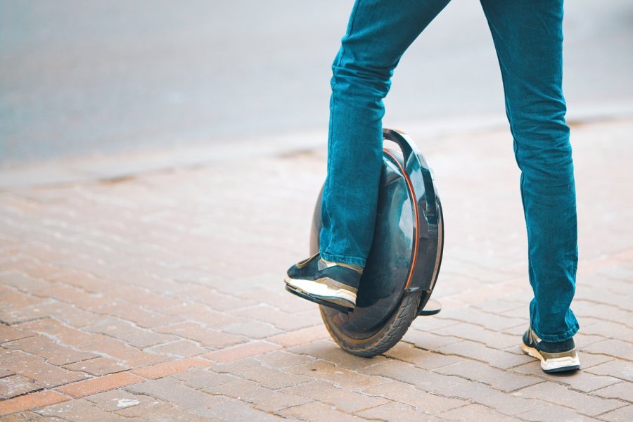 Guide d'achat : les différents types de moyens de transport électriques