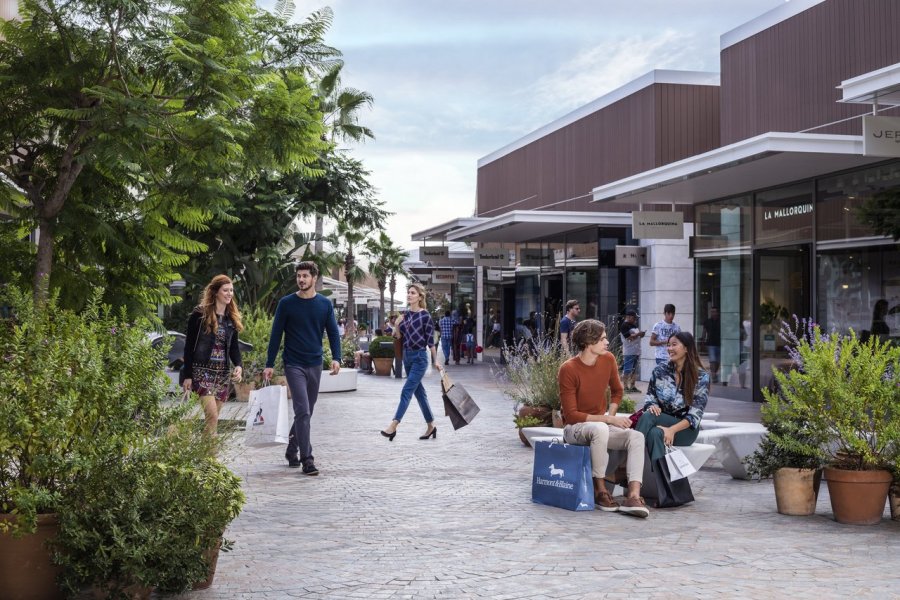 Viladecans The Style Outlets à Barcelone, votre destination shopping en plein air