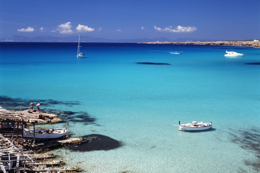 Les îles de la mer Méditerranée, de port en port