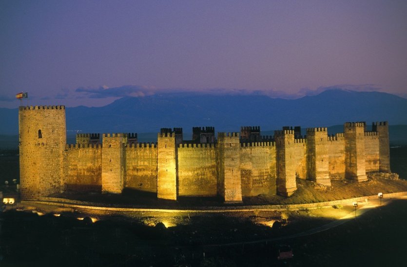 Castillo de Baños de la Encina - © DR