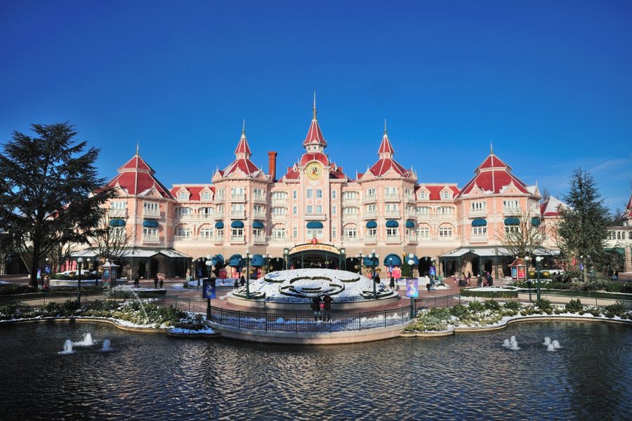 Disneyland Hotel