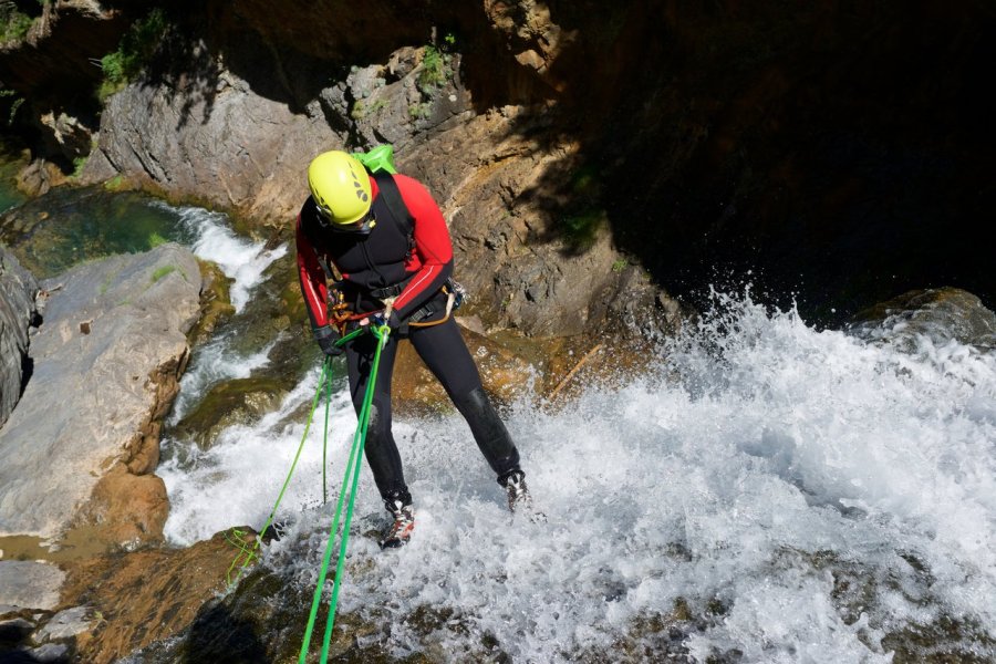 Le canyoning, l'activité incontournable des Pyrénées