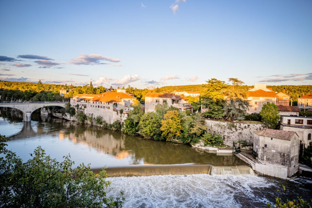 Village de Ruoms au bord de l'Ardèche 