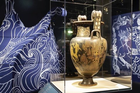 Exposition autour du lien entre le vin et la civilisation gréco-romaine à la Cité du Vin