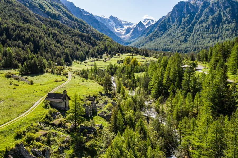 À la découverte du Val d'Escreins, réserve de nature de Vars, pour un été au grand air !