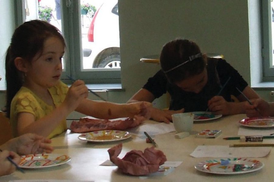 Atelier peinture sur porcelaine à l'occasion de la Fête des Mères