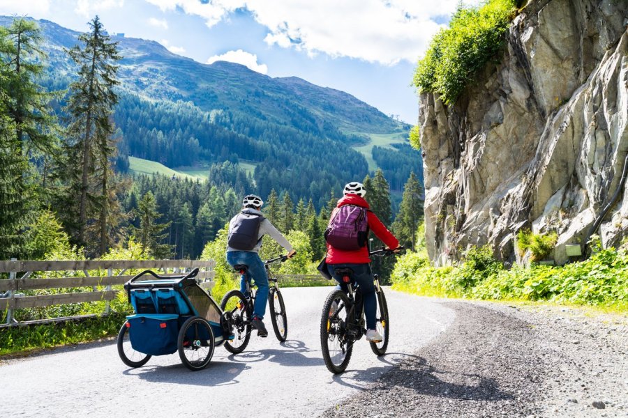 Vacances à vélo en famille : les conseils de la Fédération française de cyclotourisme