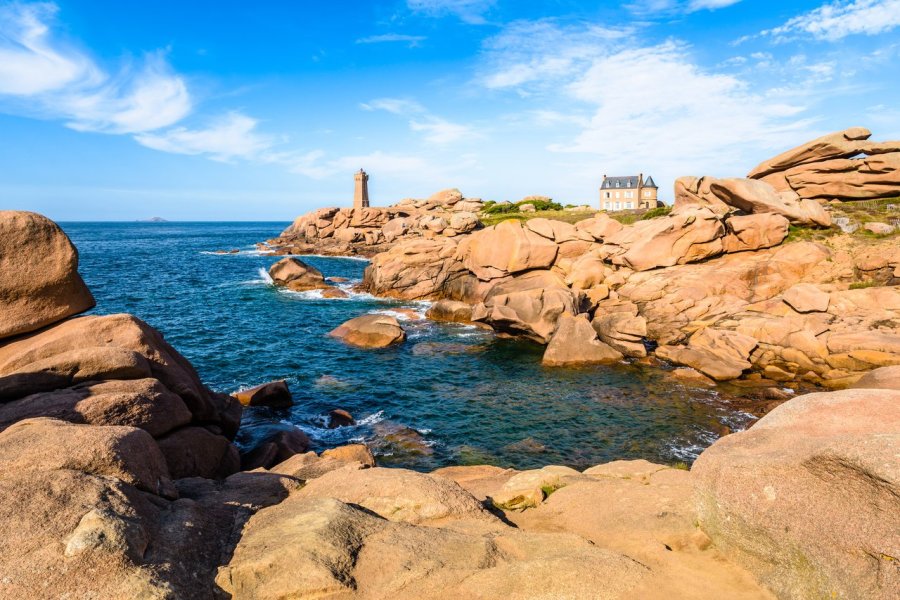 Ploumanach sur la côte de granit rose