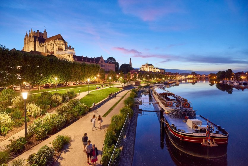 L'Yonne à Auxerre. - © VNF_Damien_Lachas