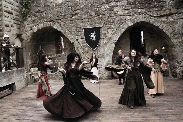 Danse médiévale - © La Harde