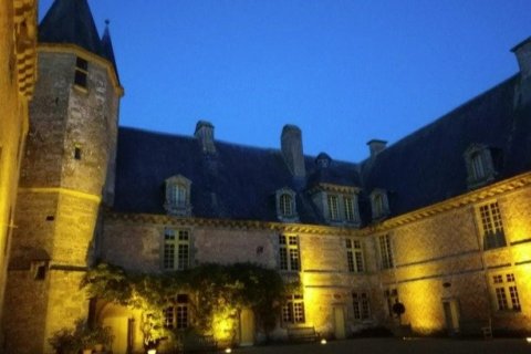 Le château de Carrouges s'apprête à célébrer Noël