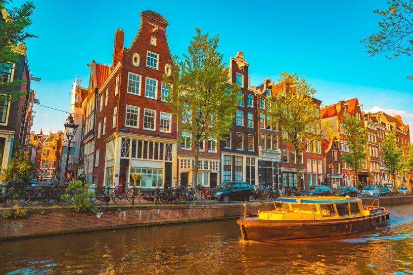 Les canaux dans le quartier de Jordaan - © © CHUNYIP WONG- iStockphoto.com