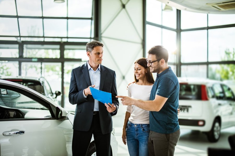 Comment acheter une voiture neuve pas chère pour partir en vacances ?