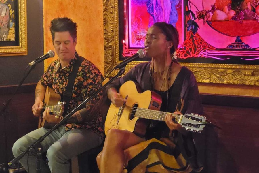 La chanteuse Ayo était en concert intime à Tahiti