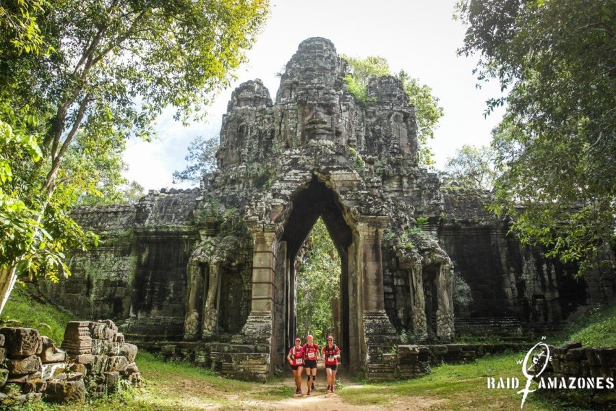 Raid Amazones au temple d'Angkor