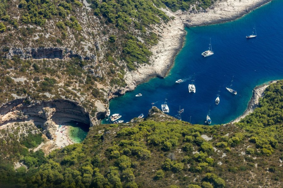 Dalmatie centrale, des îles mais aussi des montagnes