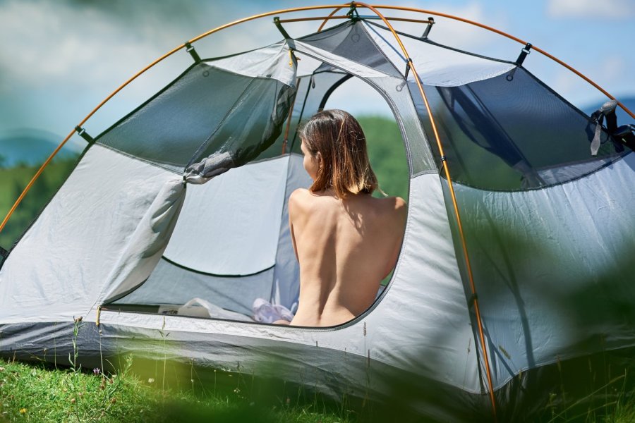 Quels sont les meilleurs campings naturistes en France