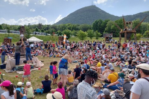 Les Nuées Ardentes : manifestations culturelles et artistiques au pied du Puy de Dôme