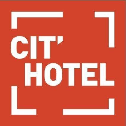 - © Cit\'Hotel